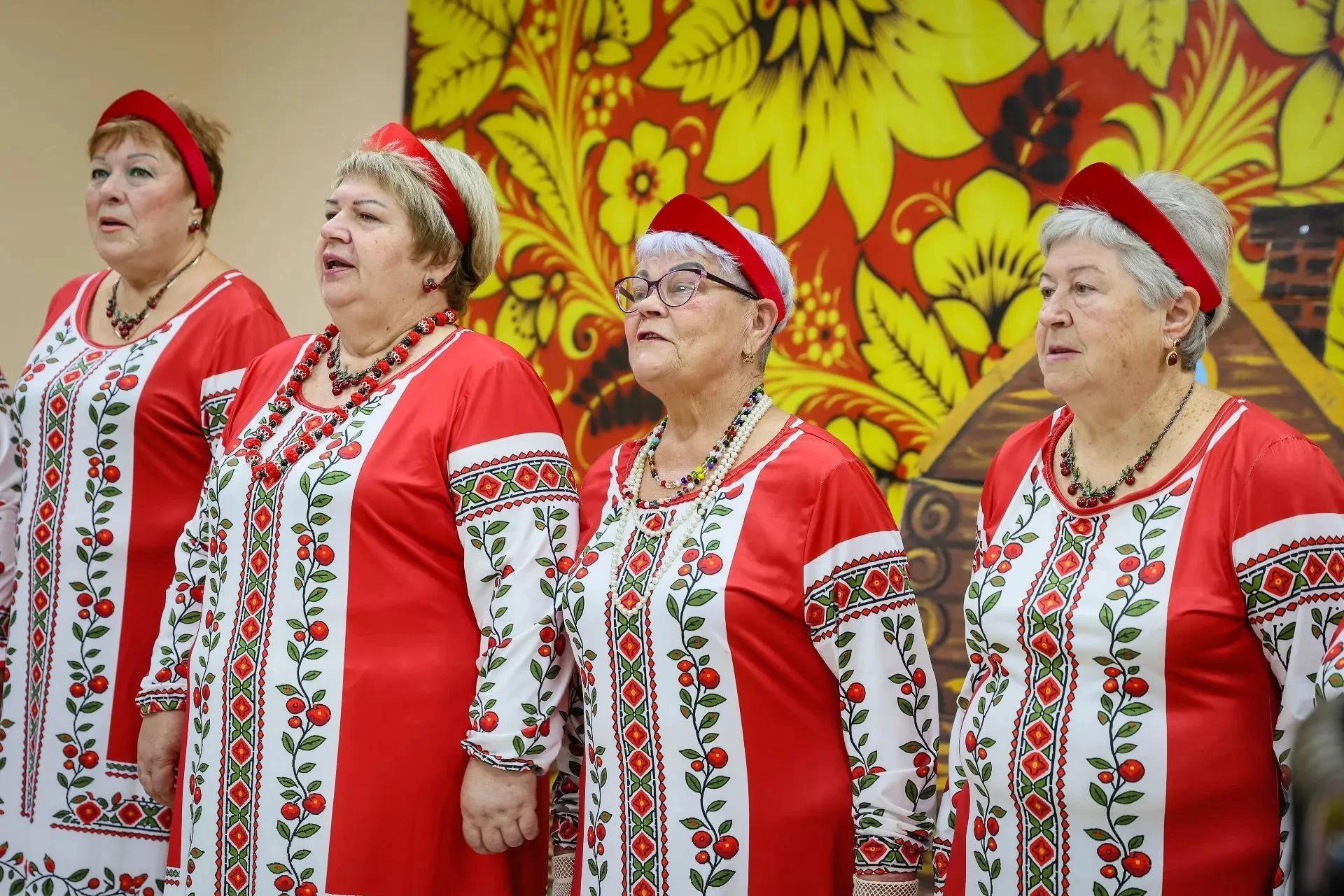 На деревенской завалинке