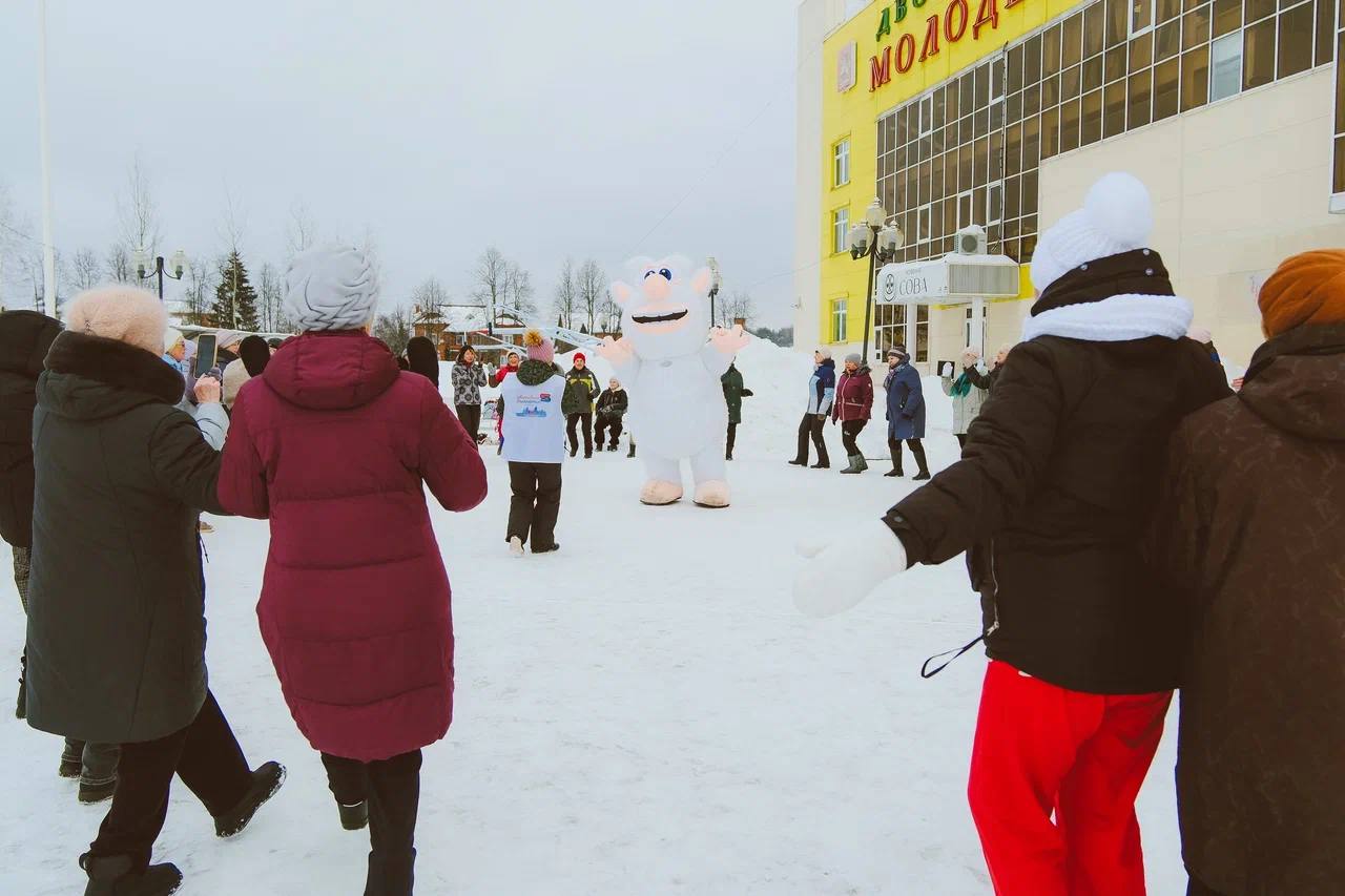  «Зимний драйв» охватил долголетов в городе Куровское.