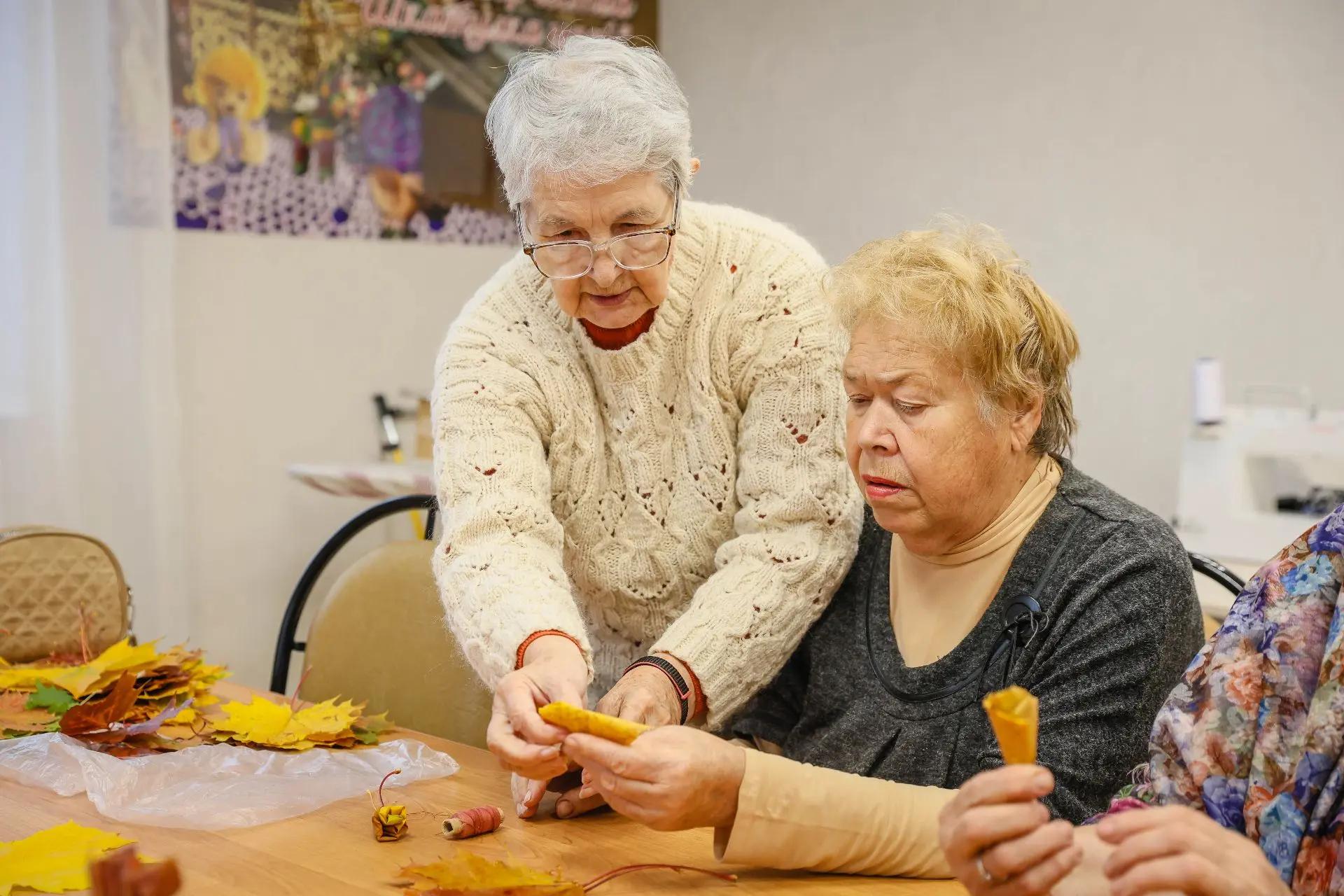 Букет из осенних листьев